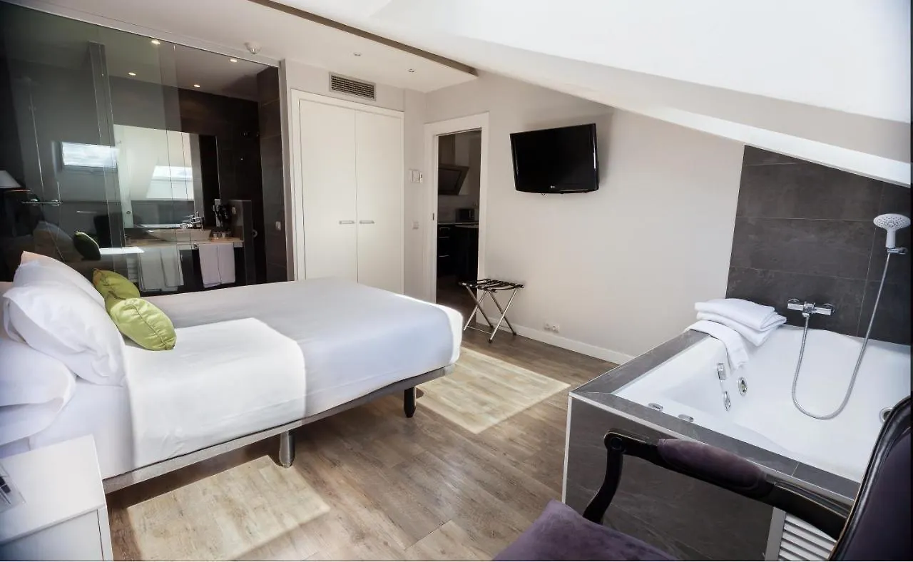 Hotel Andia Orcoyen 4*,