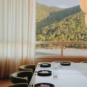 Mondrian Ibiza Hotel Cala Llonga (Ibiza)